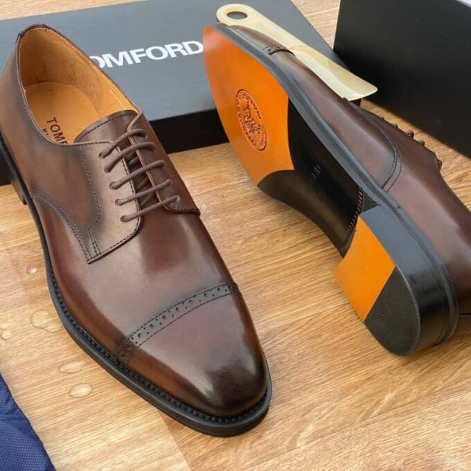 Brown Tom Ford Shoe full set     size 40 - 46 