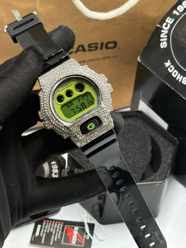 Black Gshock DW-6900 series