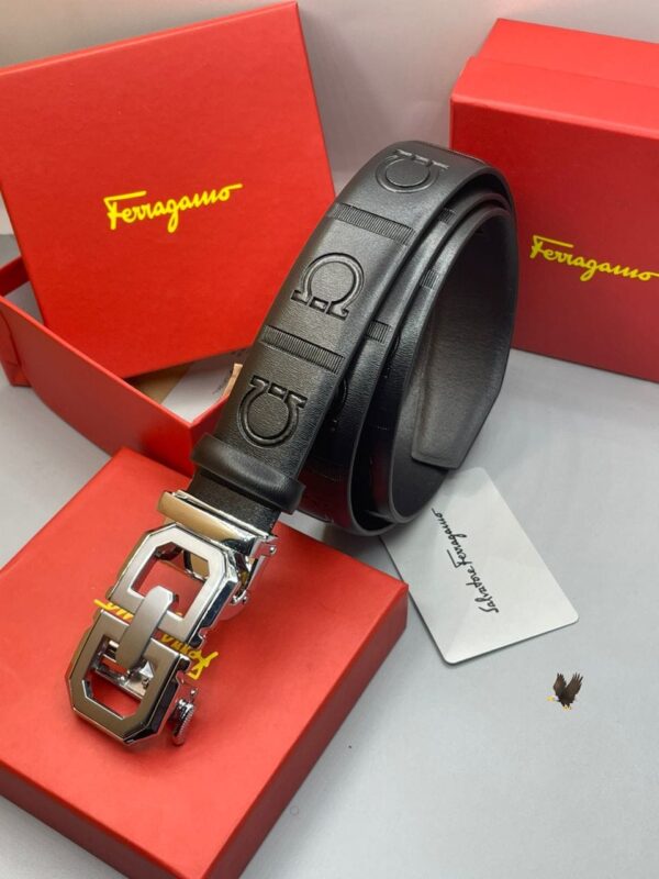 Male Ferragamo Belt with full box and warrant card