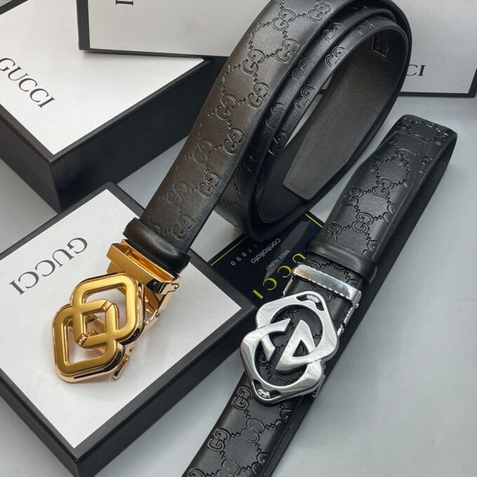Male Gucci Belt with full box and warrant card