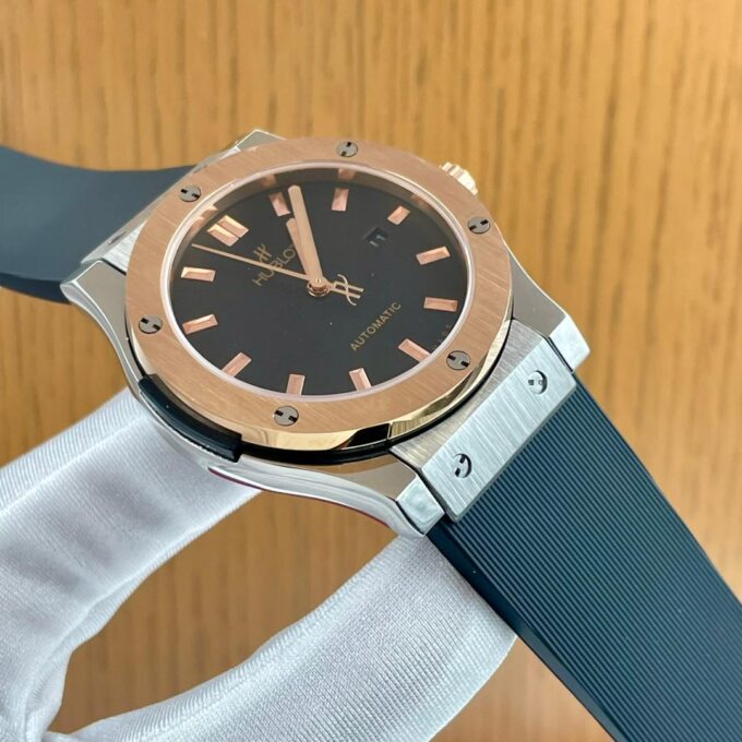 Automatic hublot Tissot leather watch with warrant card