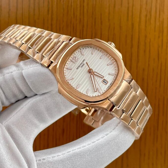 Patek female chain watch (with case)