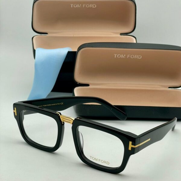 Solid Tomford frame (with case)