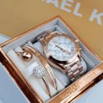 Mk set watch (WITH CASE)