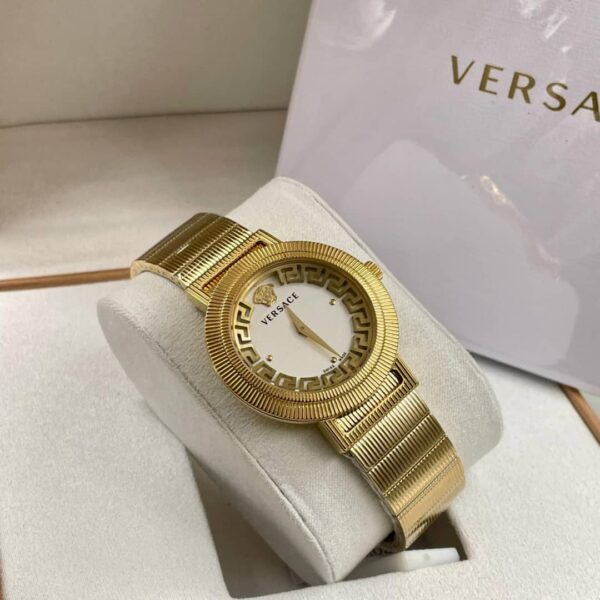 Versace chain watch (WITH CASE)