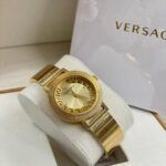 Versace chain watch (WITH CASE)