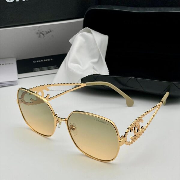 Channel sunglasses with case