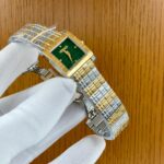 Female Versace chain watch (with case)